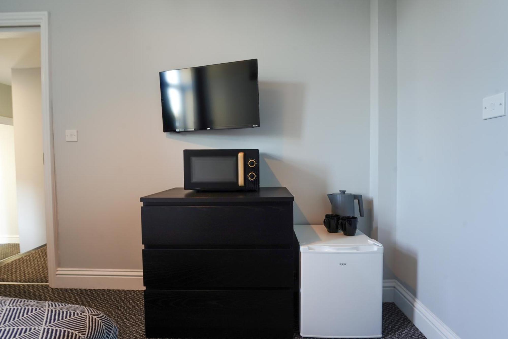 En-Suite Double Rooms, Smart Tv Comfy Style Llanelli Kültér fotó