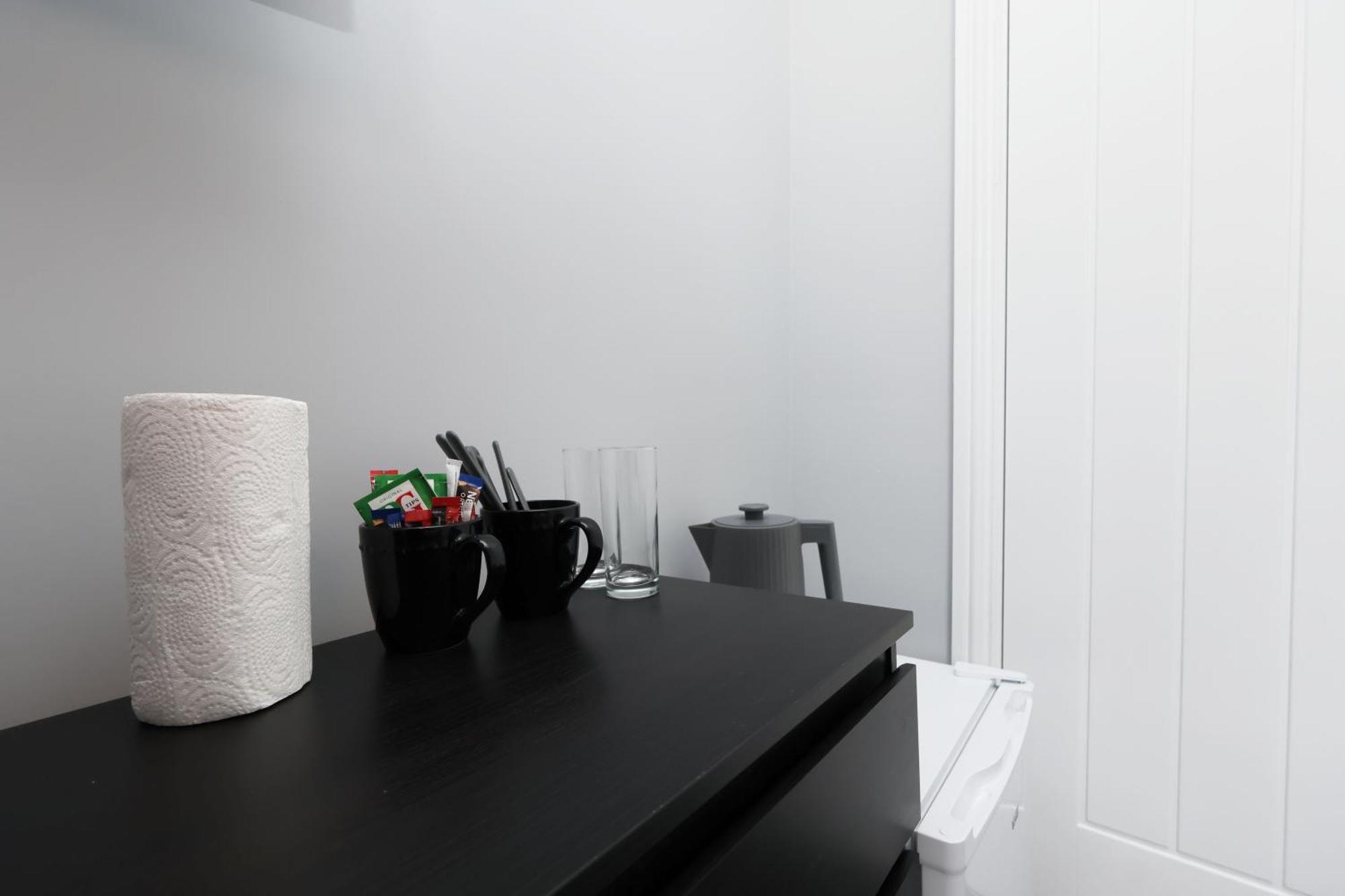 En-Suite Double Rooms, Smart Tv Comfy Style Llanelli Kültér fotó